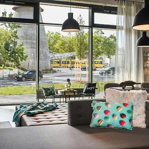 *** Hotel Moxy Feuerbach Duitsland